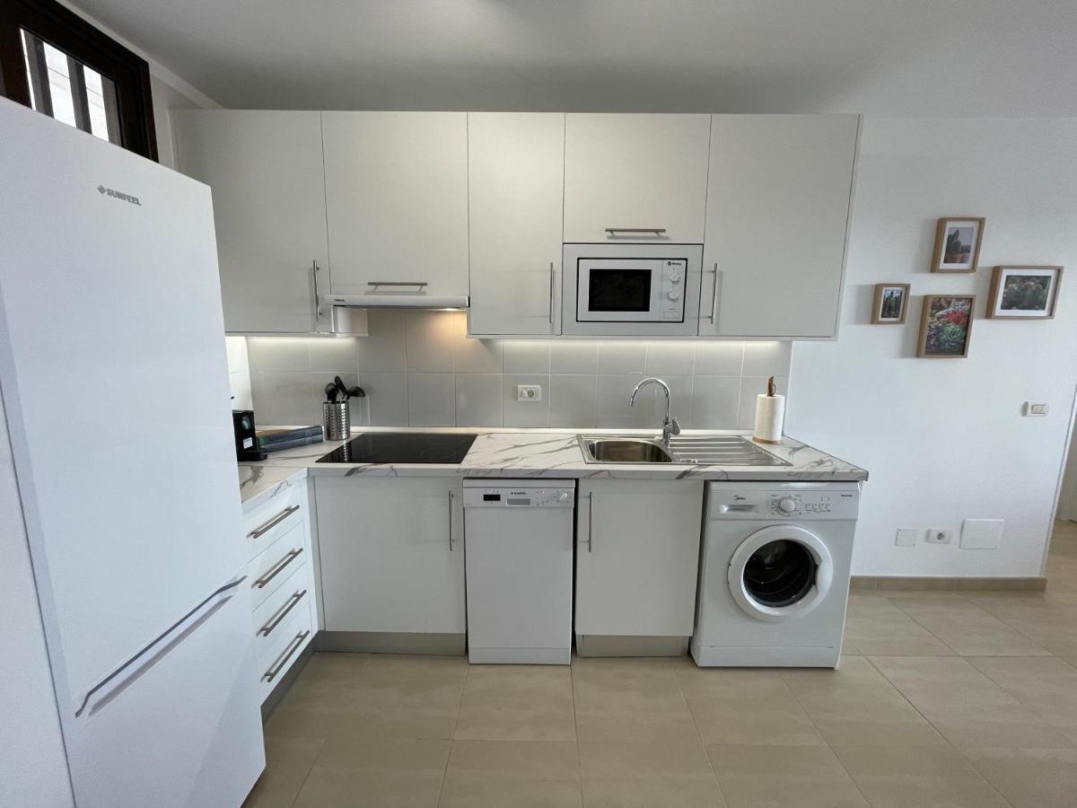 Achacay Sunset Apartment Лос Кристианос Екстериор снимка