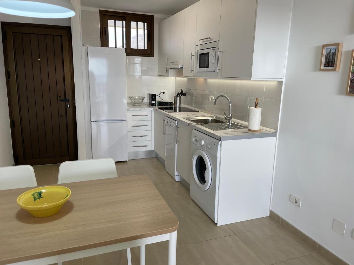 Achacay Sunset Apartment Лос Кристианос Екстериор снимка